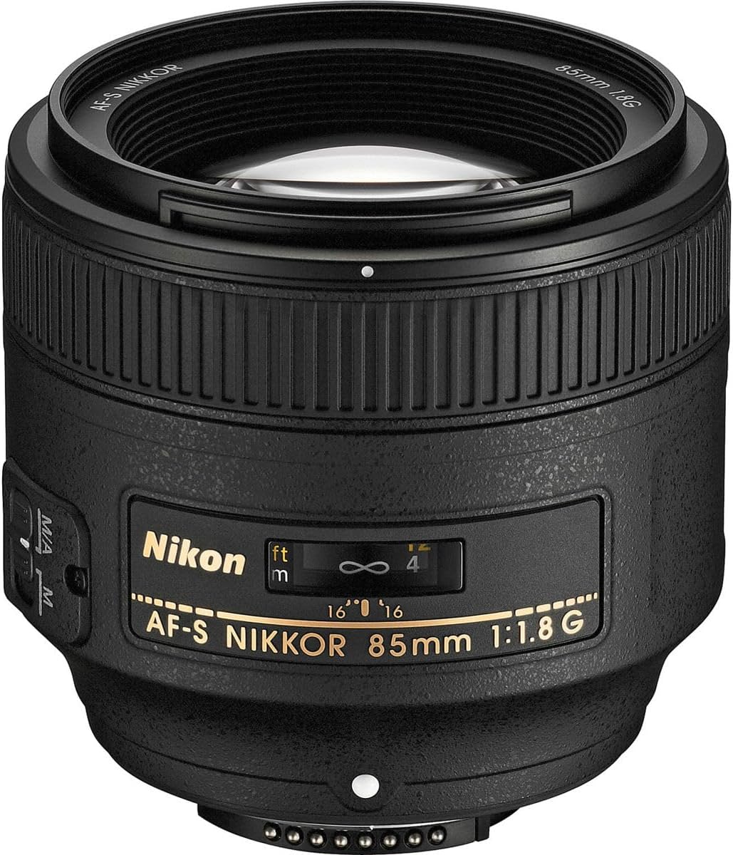 Objectif Nikon AF-S 85mm f/1.8G de couleur noire, vue d'ensemble