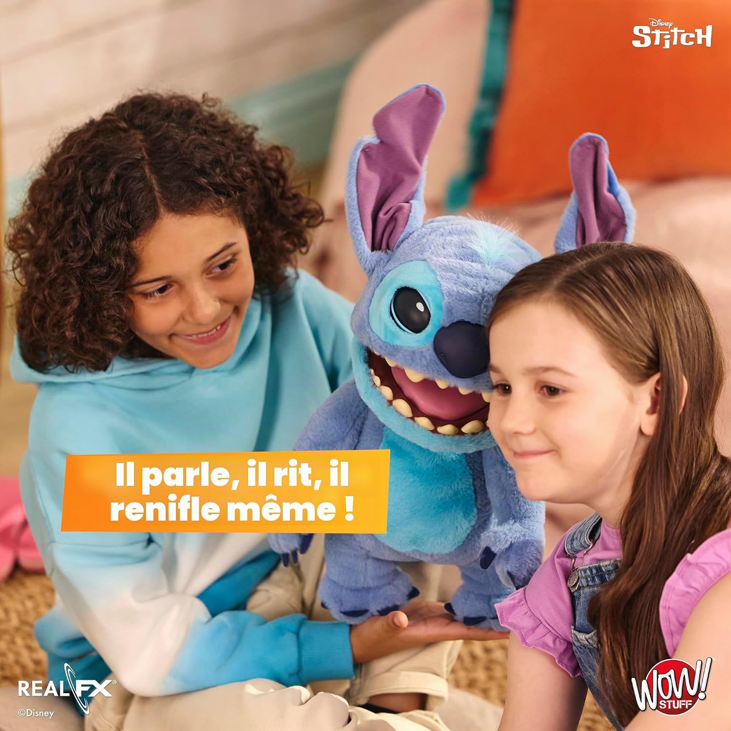 Peluche Stitch RealFX Disney avec interactions multiples combinant actions et sons pour une expérience interactive réaliste